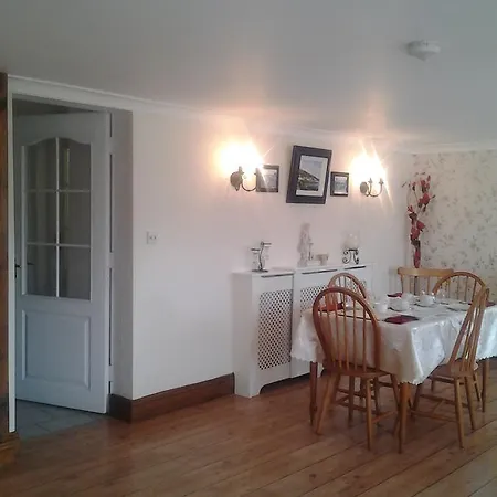 Sea Bed & Breakfast 4*