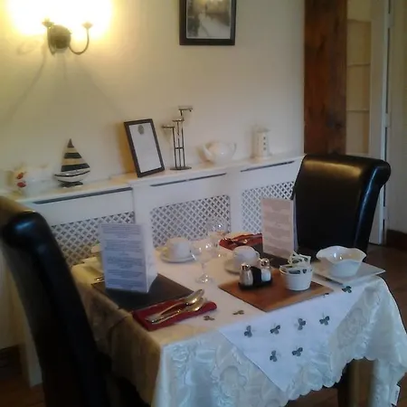Sea Bed & Breakfast 4*